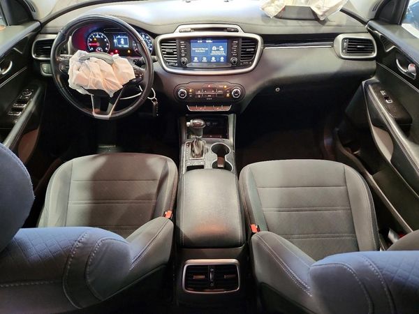 2018 KIA SORENTO L, LX