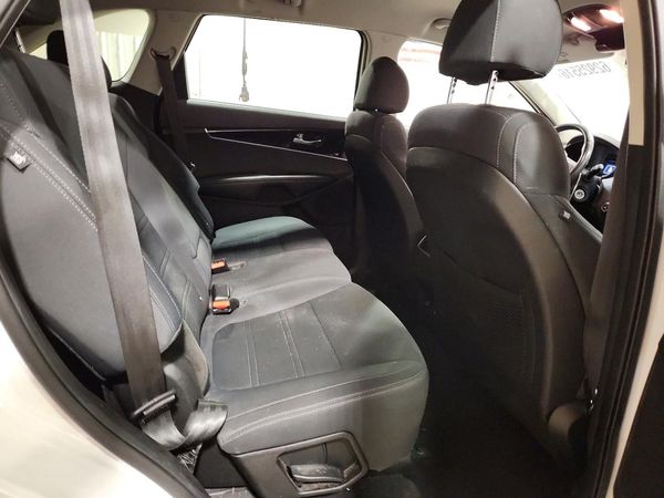 2018 KIA SORENTO L, LX