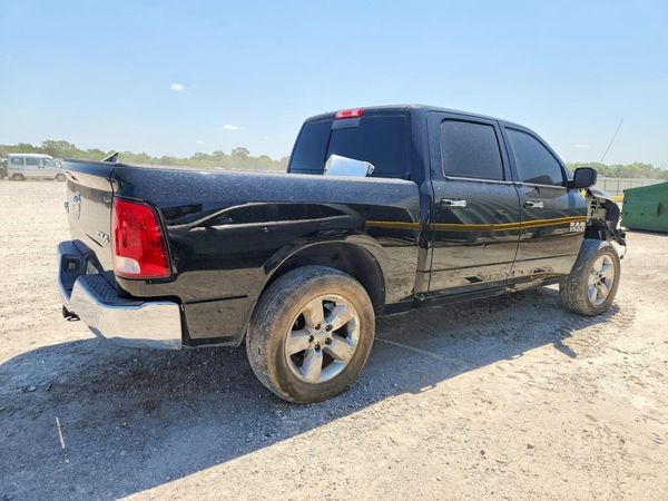 2014 RAM 1500 SLT