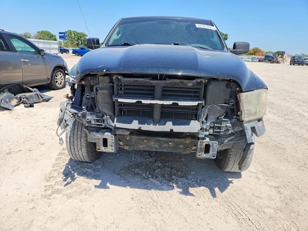 2014 RAM 1500 SLT