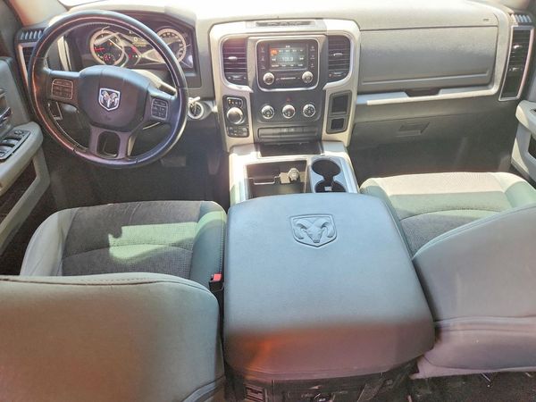 2014 RAM 1500 SLT