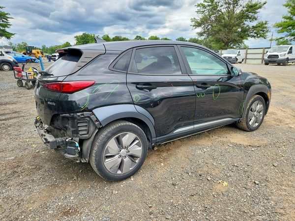 2021 HYUNDAI KONA SEL