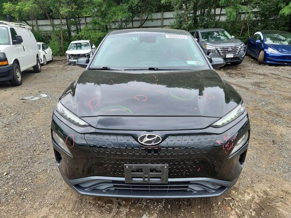 2021 HYUNDAI KONA SEL