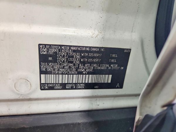 2023 TOYOTA RAV4 XLE