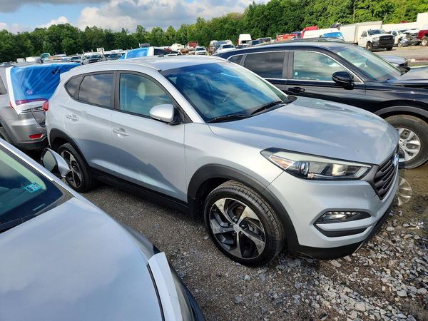 2016 HYUNDAI TUCSON