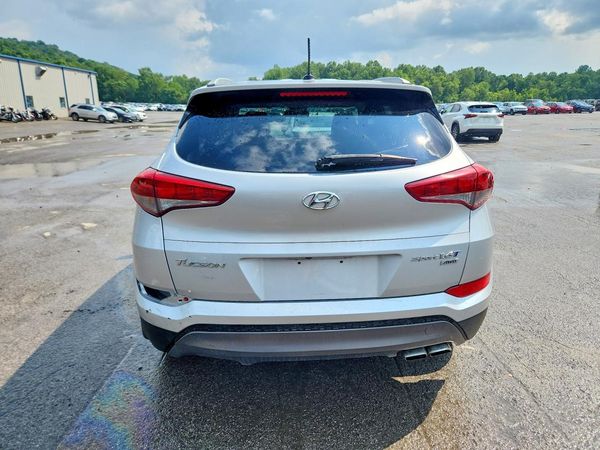 2016 HYUNDAI TUCSON