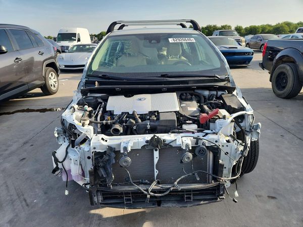2021 TOYOTA PRIUS