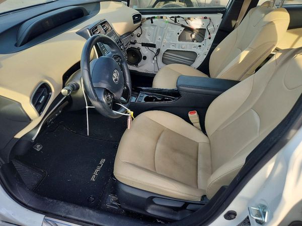2021 TOYOTA PRIUS