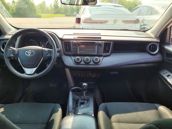 2018 TOYOTA RAV4 LE