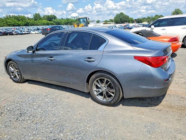 2015 INFINITI Q50