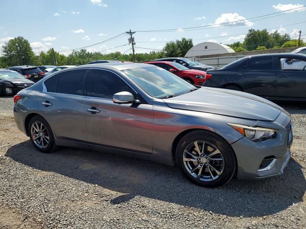 2015 INFINITI Q50