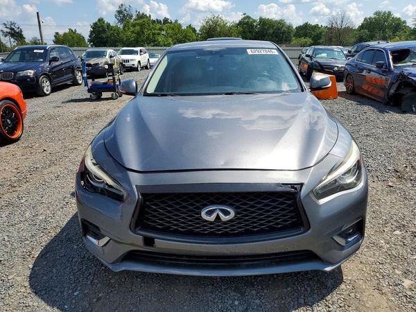 2015 INFINITI Q50