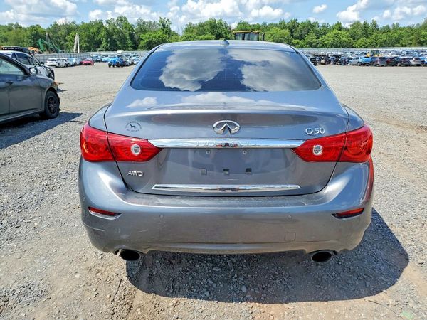 2015 INFINITI Q50
