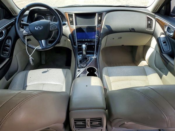 2015 INFINITI Q50