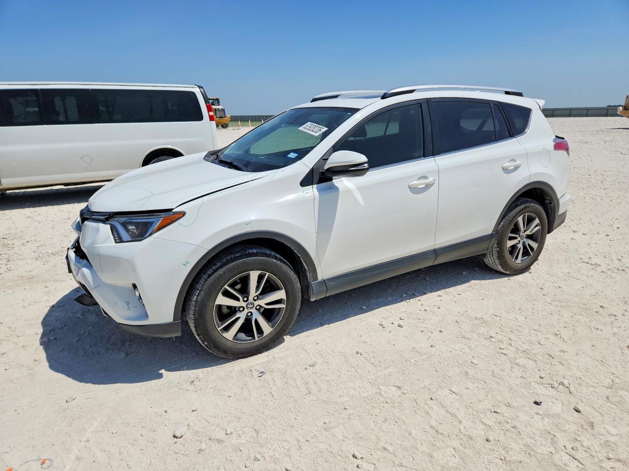 2018 TOYOTA RAV4 Adventure/XLE