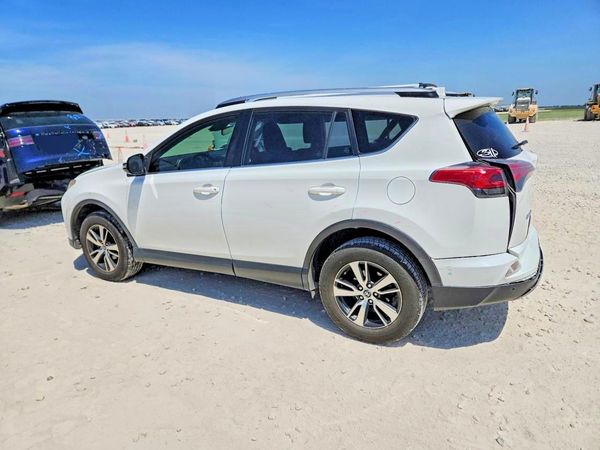 2018 TOYOTA RAV4 Adventure/XLE