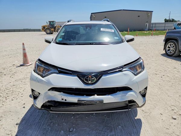 2018 TOYOTA RAV4 Adventure/XLE
