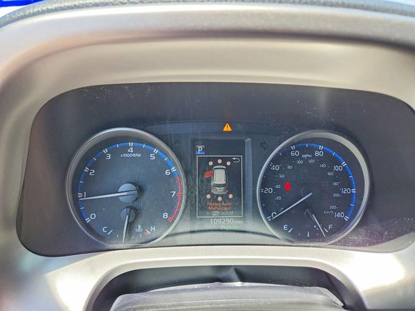 2018 TOYOTA RAV4 Adventure/XLE
