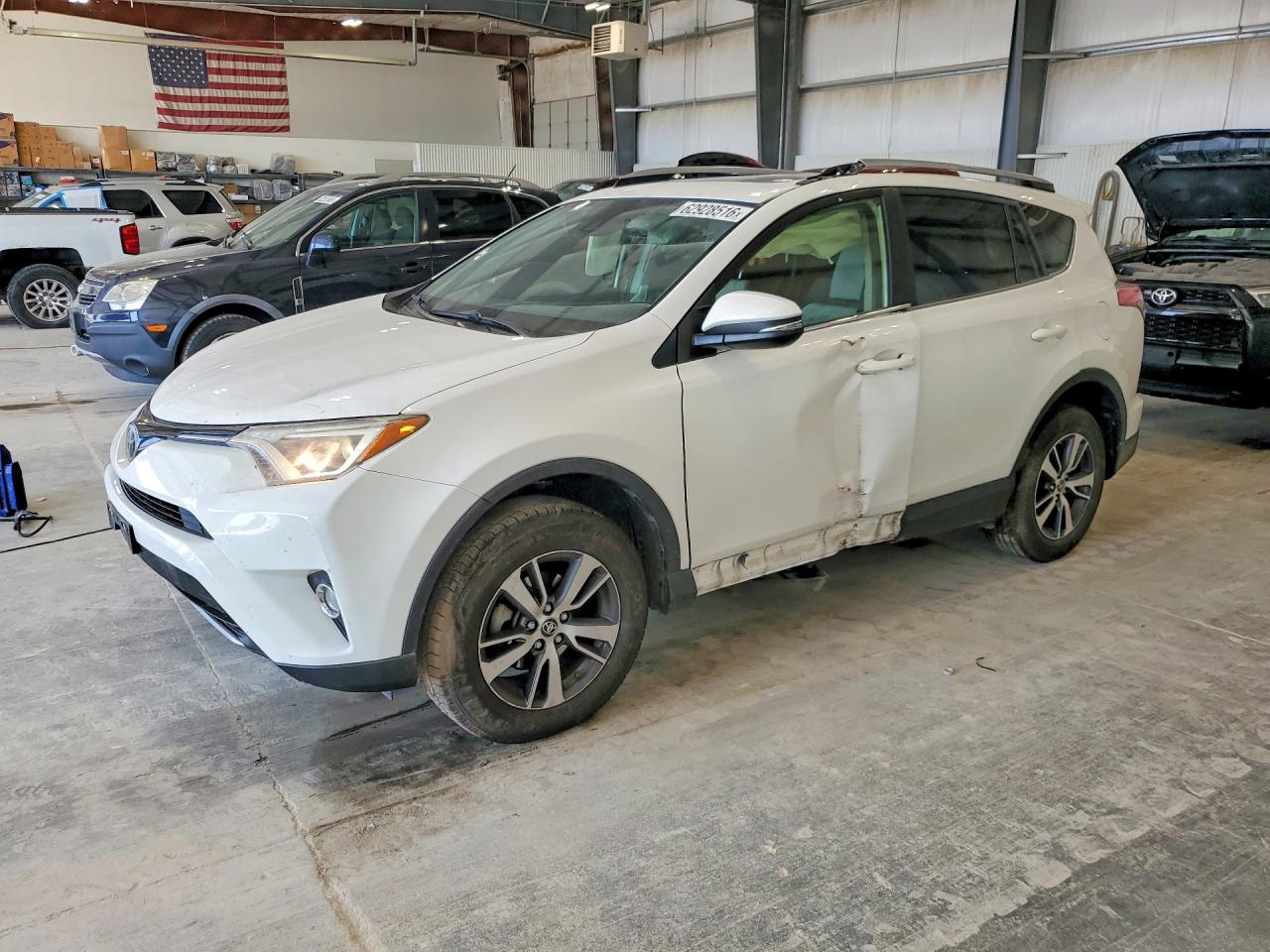 2018 TOYOTA RAV4 Adventure/XLE