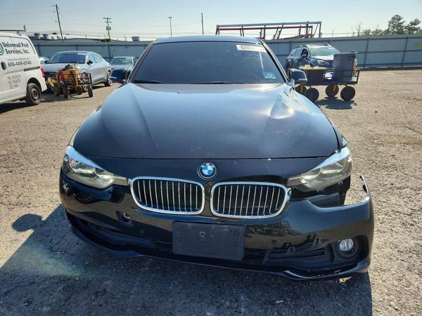 2016 BMW 320