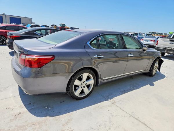 2012 LEXUS LS 460L