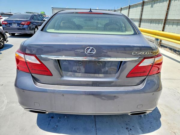 2012 LEXUS LS 460L