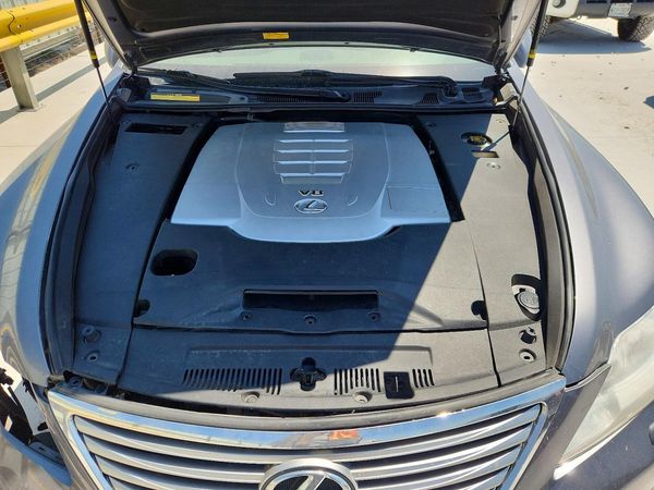 2012 LEXUS LS 460L