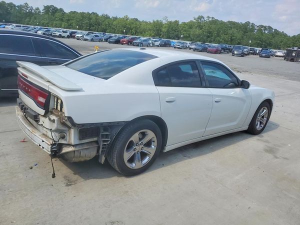 2013 DODGE CHARGER SE RWD