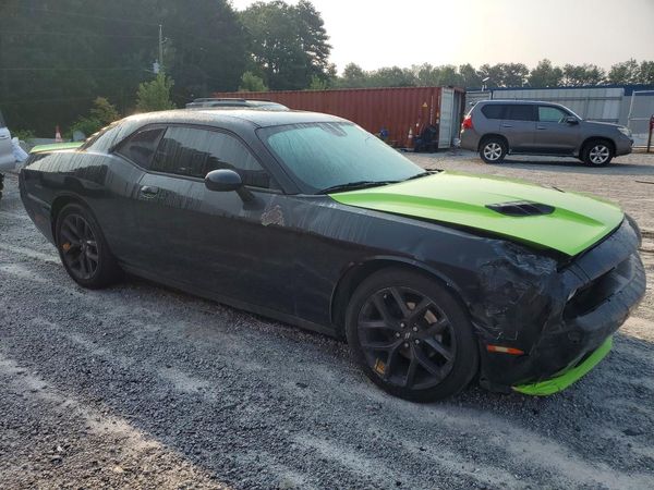 2021 DODGE CHALLENGER SXT