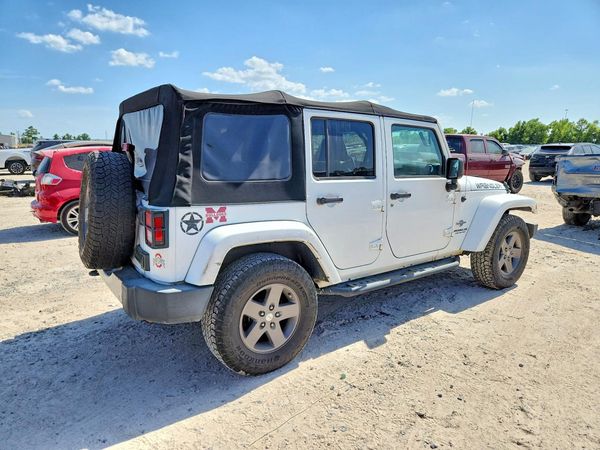 2015 JEEP WRANGLER UNLIMITED SPORT 4X4