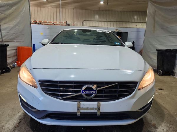 2014 VOLVO S60
