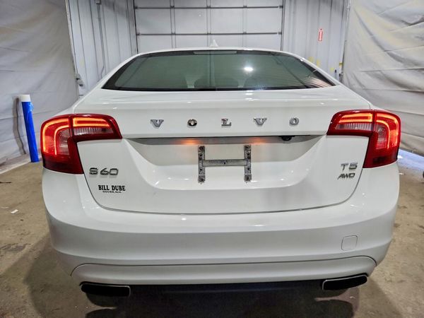 2014 VOLVO S60