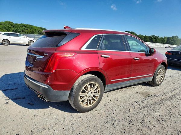 2017 CADILLAC XT5 Luxury