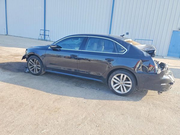 2018 VOLKSWAGEN PASSAT