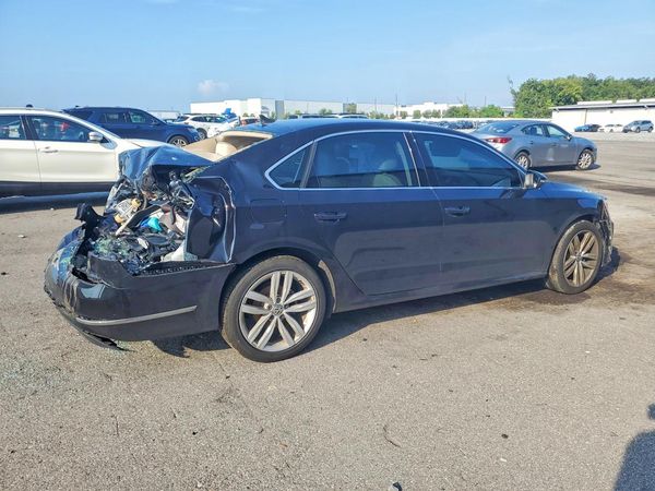 2018 VOLKSWAGEN PASSAT