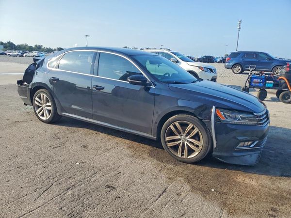 2018 VOLKSWAGEN PASSAT