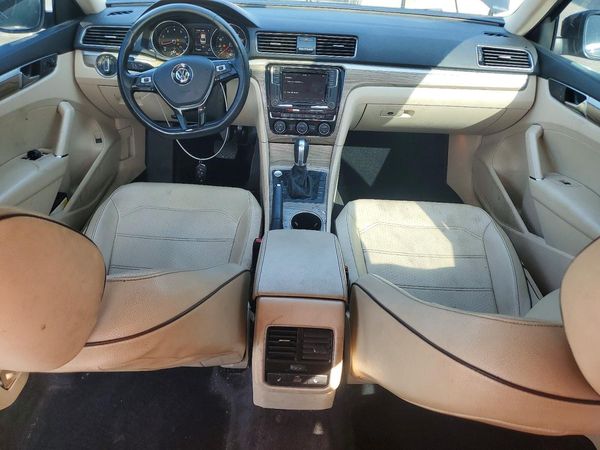 2018 VOLKSWAGEN PASSAT