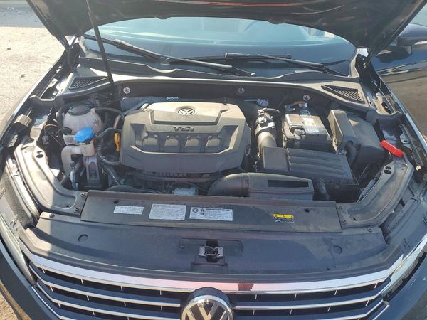 2018 VOLKSWAGEN PASSAT