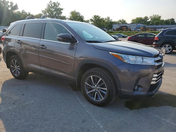 2019 TOYOTA HIGHLANDER SE/XLE