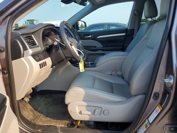 2019 TOYOTA HIGHLANDER SE/XLE