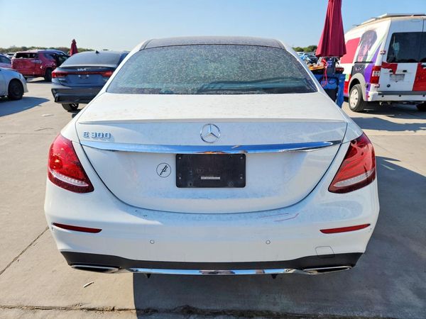 2018 MERCEDES-BENZ E