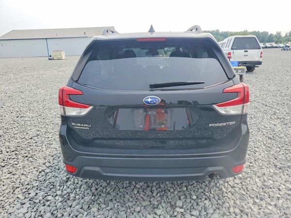 2024 SUBARU FORESTER Premium Base