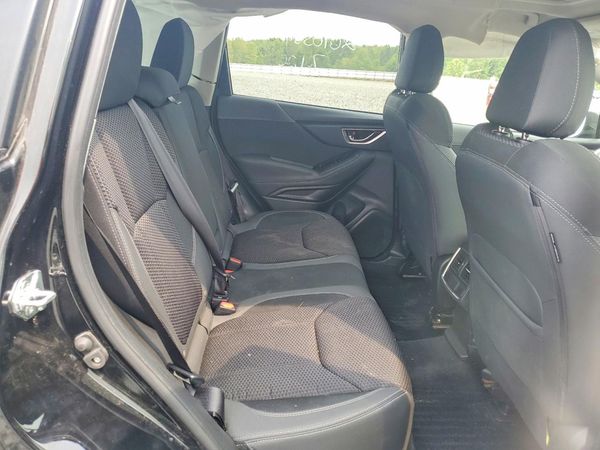 2024 SUBARU FORESTER Premium Base