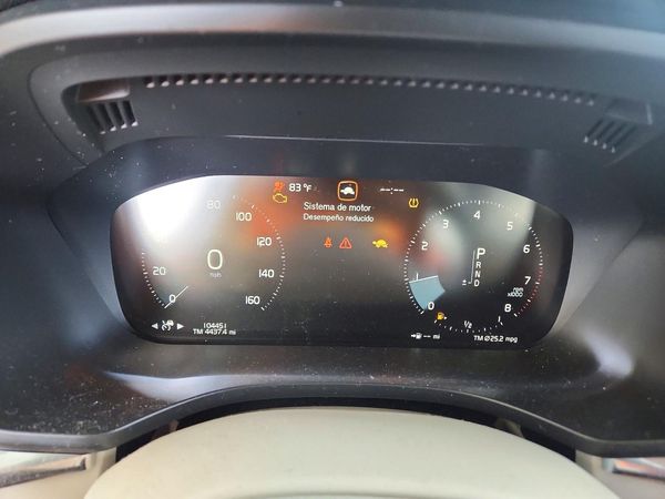 2020 VOLVO XC60