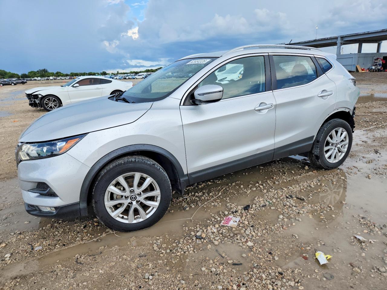 2021 NISSAN ROGUE SPORT SL