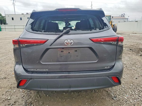 2020 TOYOTA HIGHLANDER XLE