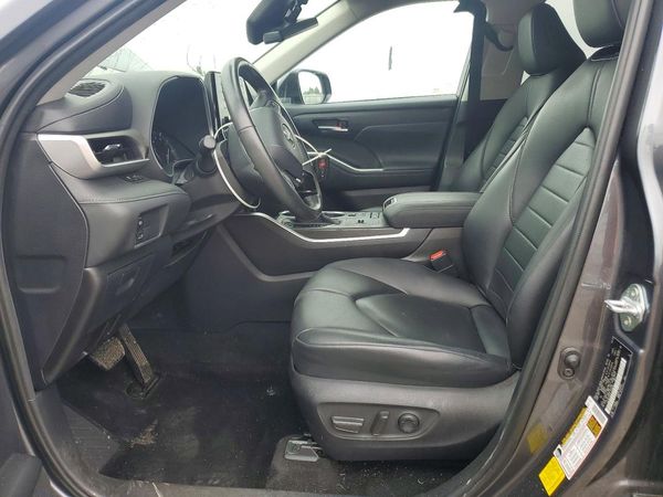 2020 TOYOTA HIGHLANDER XLE