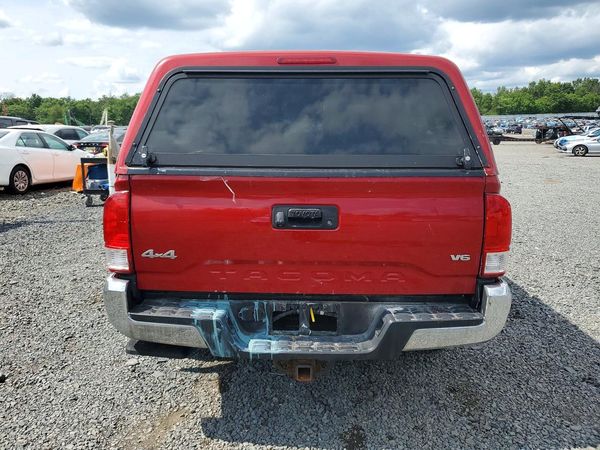 2017 TOYOTA TACOMA