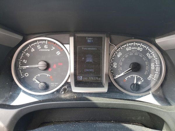 2017 TOYOTA TACOMA
