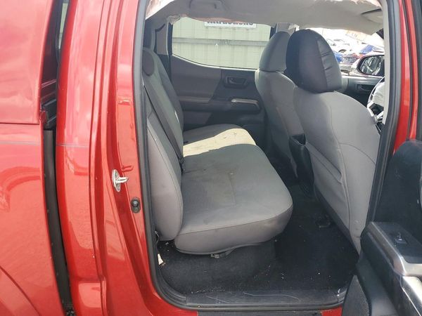 2017 TOYOTA TACOMA